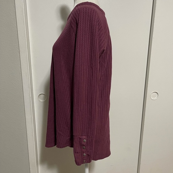 Chaser purple top - Picture 6 of 7